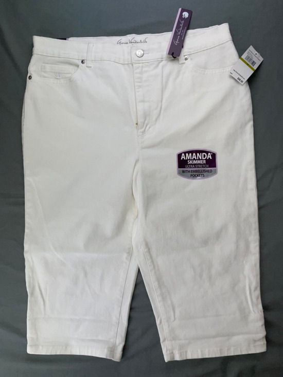Gloria Vanderbilt Denim - Gloria Vanderbilt 'Amanda Skimmer' Embellished Crop Stretch Jeans. Women's 14.